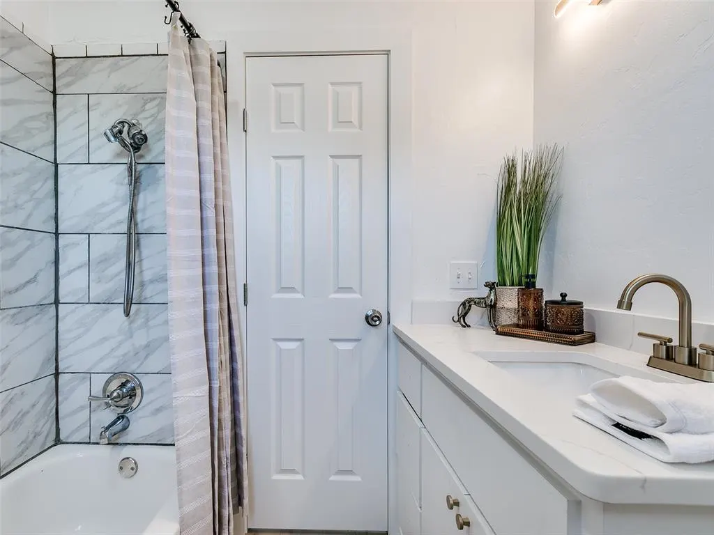 Photo 32 — 1215 NW 8th Street, Oklahoma City, OK 73106