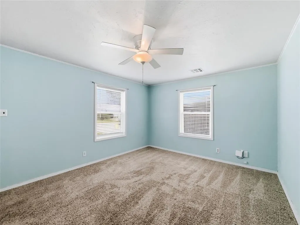 Photo 7 — 127 Carpenter Lane, Elk City, OK 73644