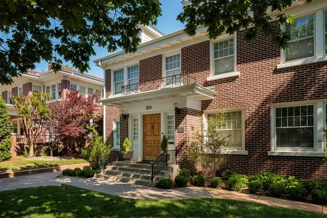 Photo 2 — 201 NW 18th Street, Oklahoma City, OK 73103