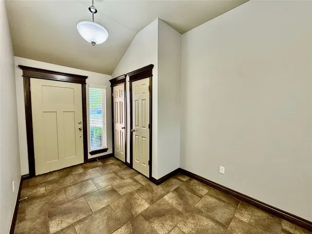 Photo 5 — 18208 Manera Way, Edmond, OK 73012