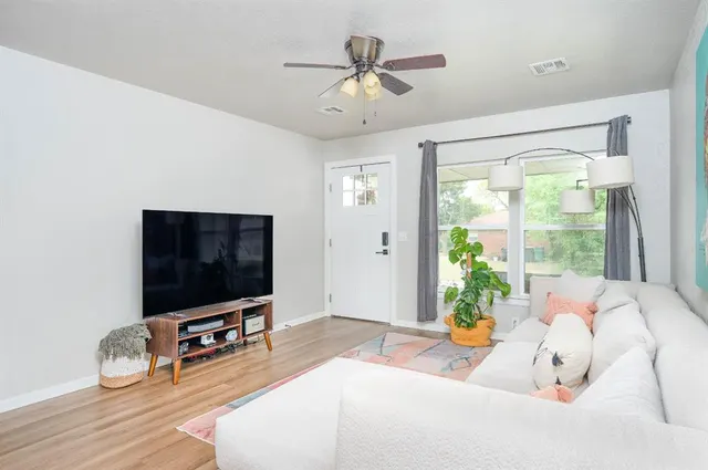 Photo 5 — 10200 N University Avenue, Oklahoma City, OK 73114