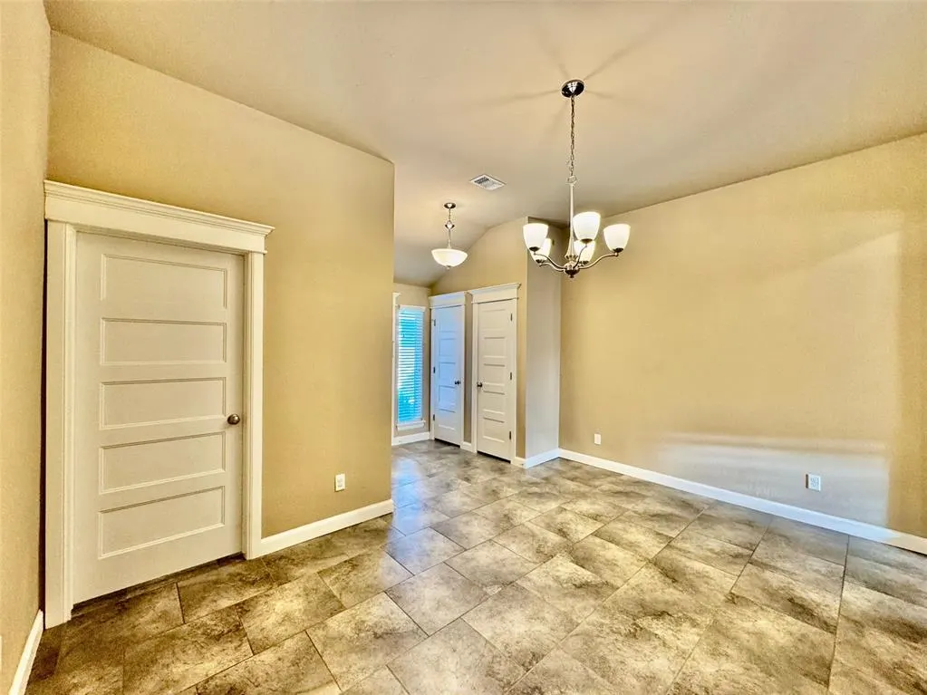 Photo 5 — 18105 Manera Way, Edmond, OK 73012