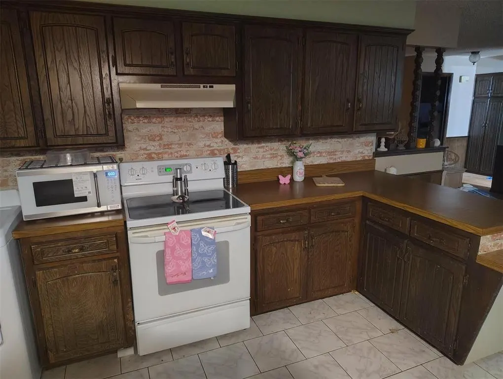 Photo 4 — 1505 Crestview Drive, Cordell, OK 73632