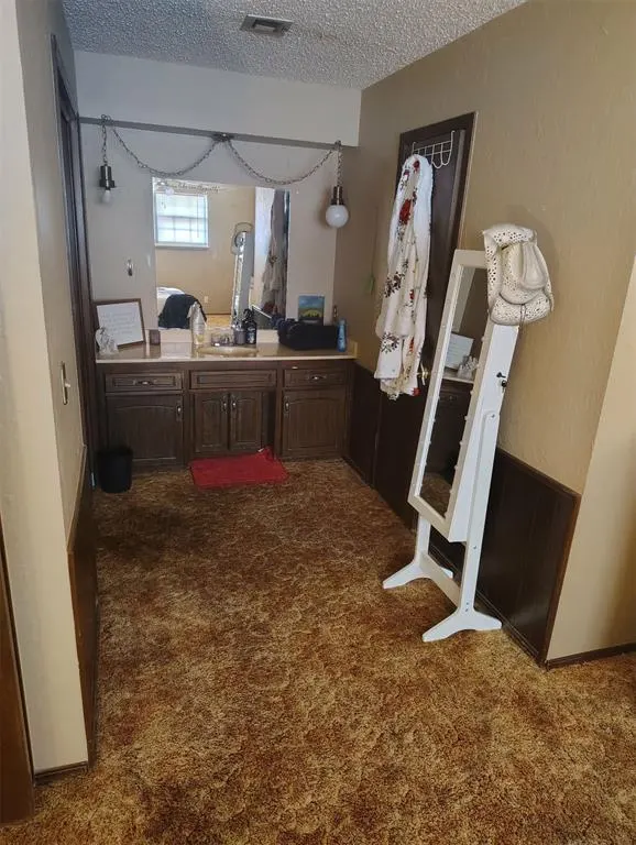 Photo 7 — 1505 Crestview Drive, Cordell, OK 73632