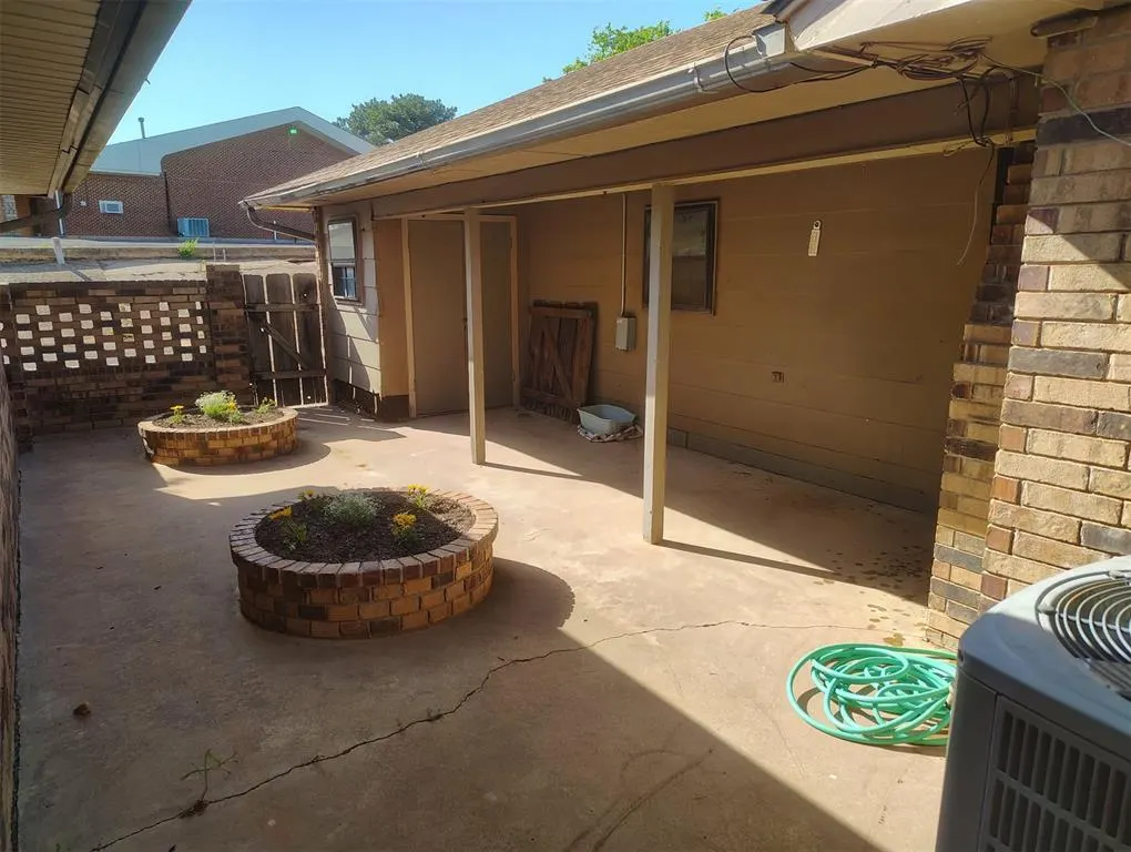 Photo 33 — 1505 Crestview Drive, Cordell, OK 73632