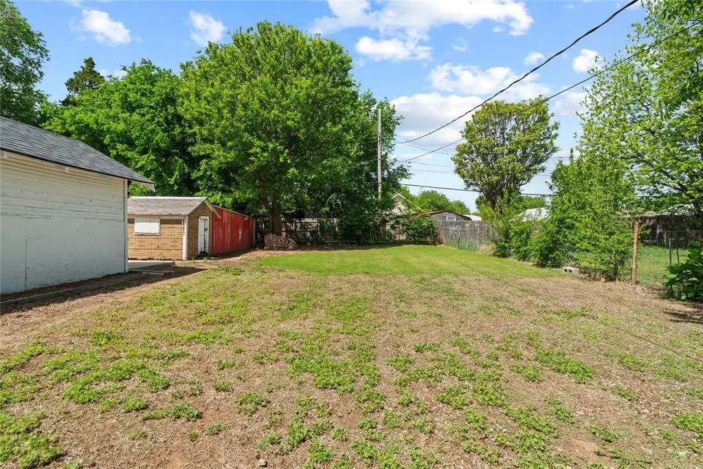 Photo 21 — 227 N K Avenue, El Reno, OK 73036