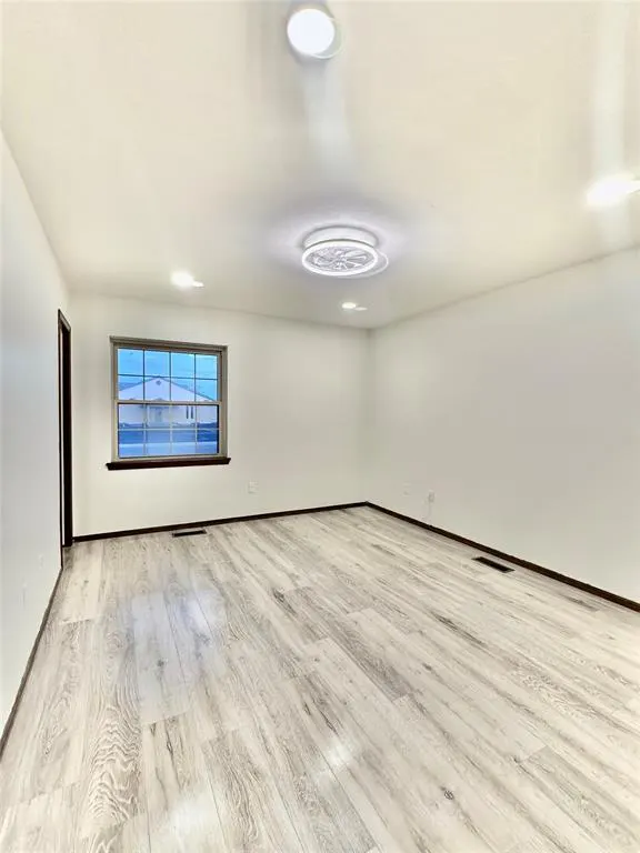 Photo 9 — 1219 N Elm Street, Weatherford, OK 73096
