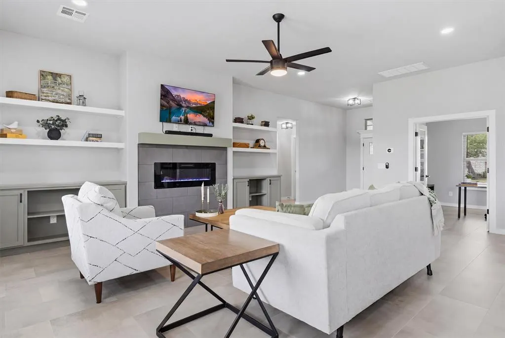 Photo 5 — 708 NW 114th Street, Oklahoma City, OK 73114