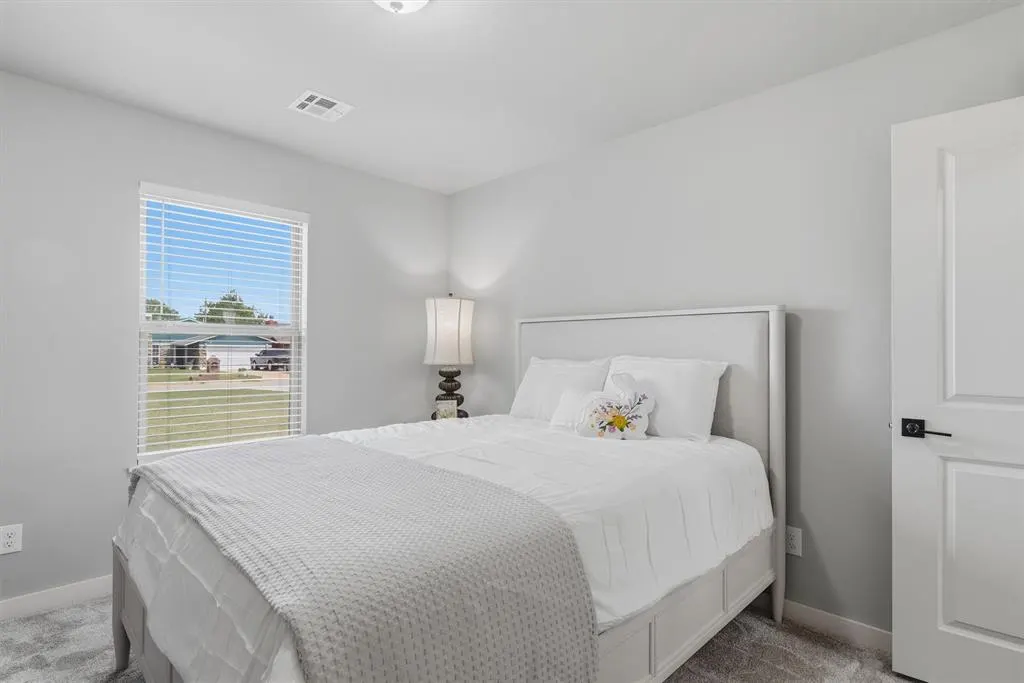 Photo 18 — 708 NW 114th Street, Oklahoma City, OK 73114