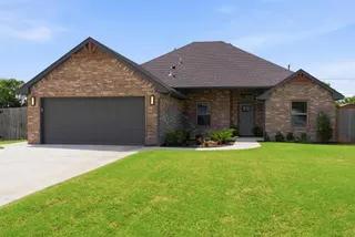 Sold home at 708 NW 114th Street