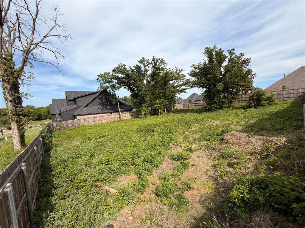 Front exterior — 4624 Maple Ridge Drive, Edmond, OK 73034