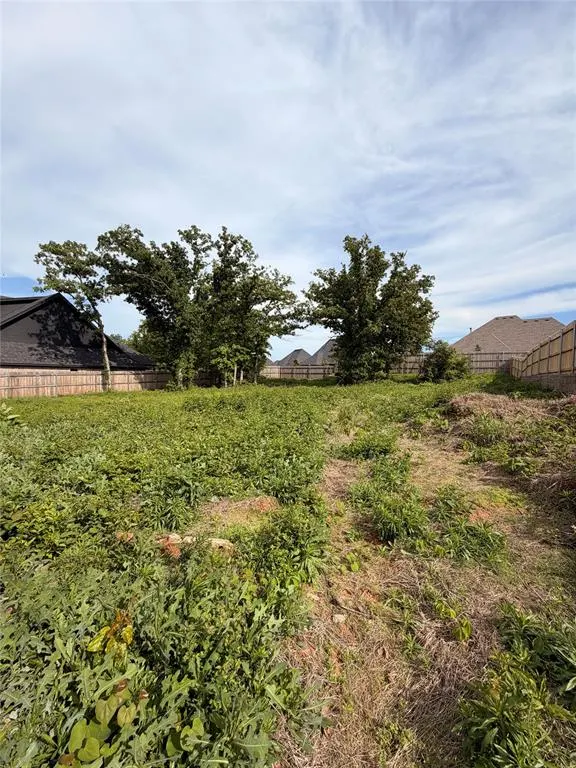 Photo 5 — 4624 Maple Ridge Drive, Edmond, OK 73034