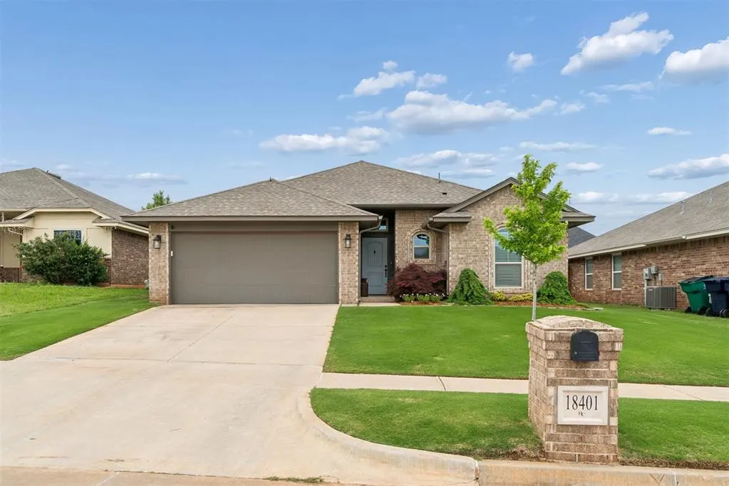 Photo 3 — 18401 Groveton Boulevard, Edmond, OK 73012