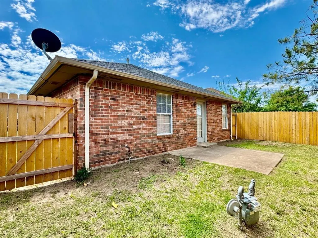 Photo 23 — 633 NW 121st Street, Oklahoma City, OK 73114