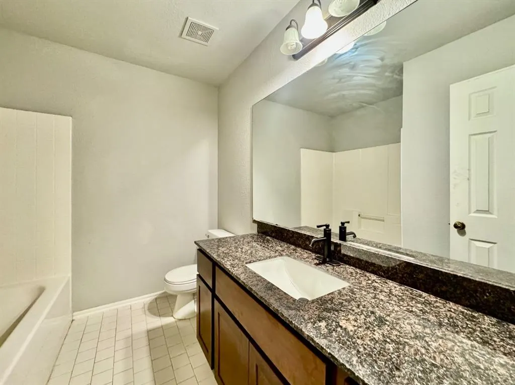 Photo 16 — 633 NW 121st Street, Oklahoma City, OK 73114