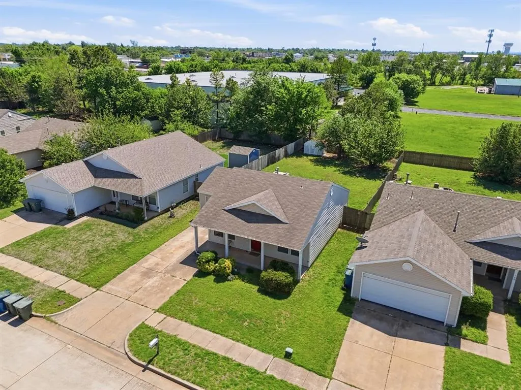 Photo 9 — 116 Rob Lane, Edmond, OK 73003