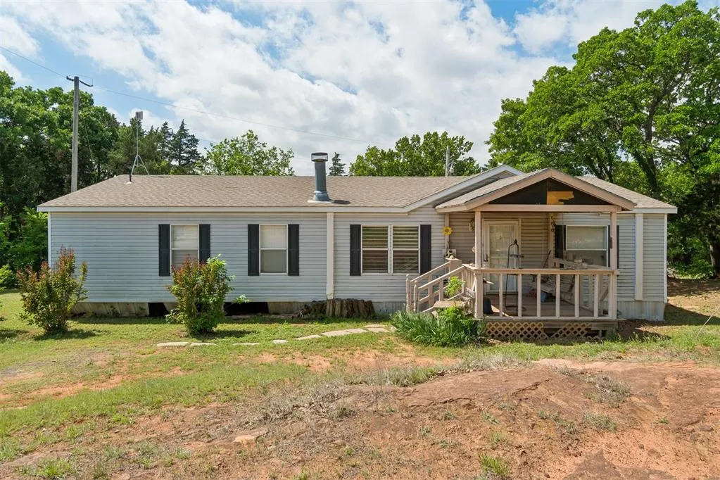 Photo 2 — 5500 Roadrunner Ridge, Guthrie, OK 73044