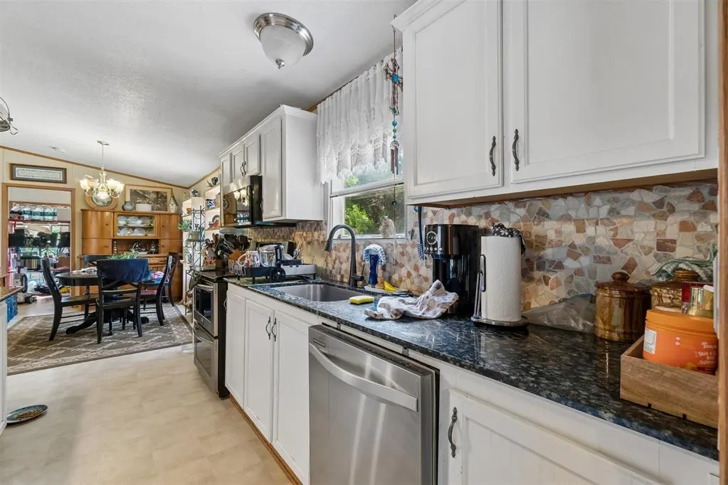 Photo 13 — 5500 Roadrunner Ridge, Guthrie, OK 73044