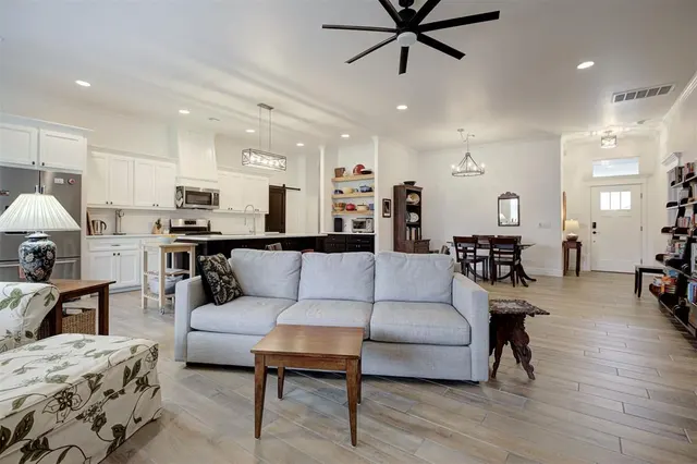 Photo 8 — 1405 Monterey Drive, Norman, OK 73072