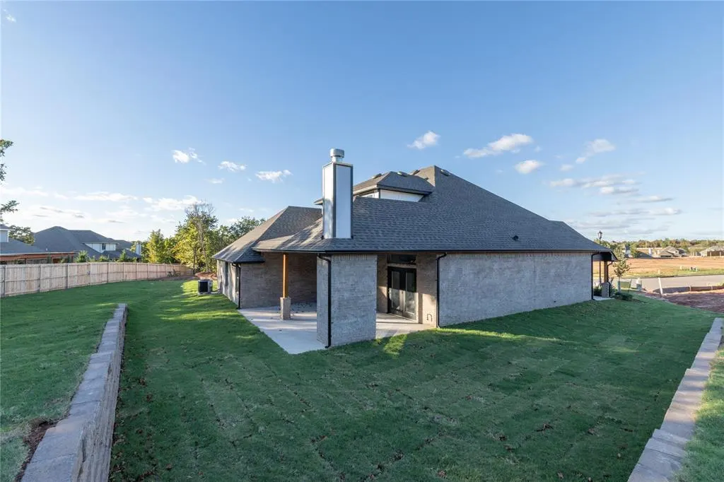 Photo 32 — 8832 Sansa Street, Edmond, OK 73007