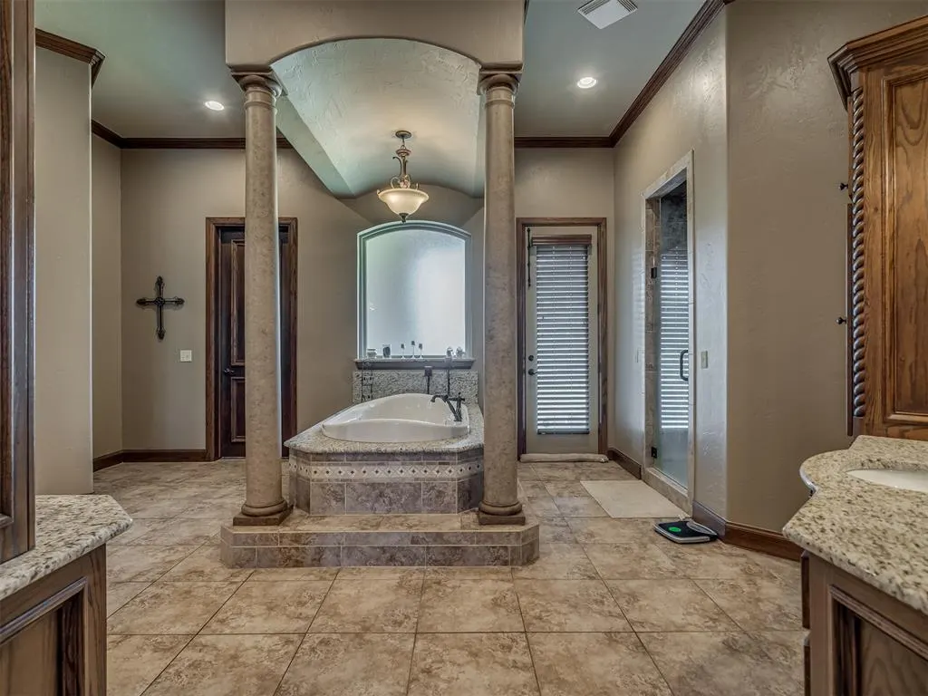 Photo 24 — 1826 County Road 1210, Tuttle, OK 73089