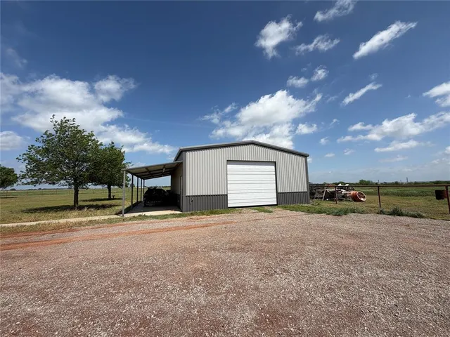 Photo 3 — 1887 State Highway 92, Amber, OK 73018