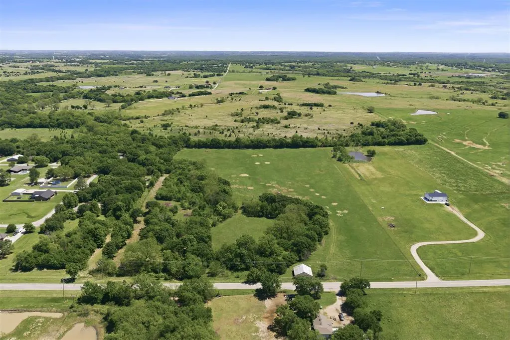 Front exterior — N 3320 Road, Davis, OK 73030