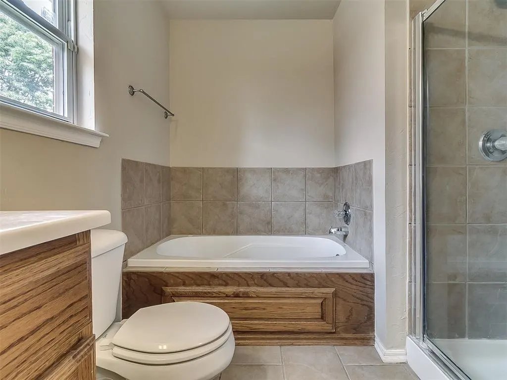 Photo 25 — 212 John Rausch Lane, Edmond, OK 73003
