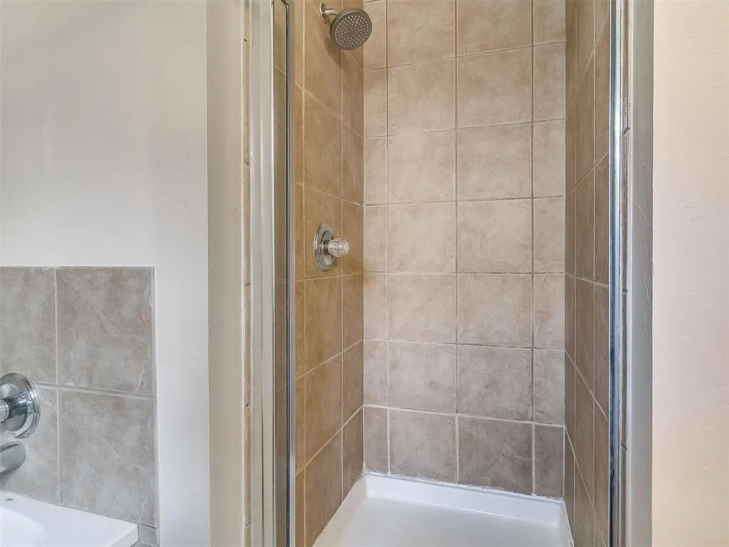 Photo 26 — 212 John Rausch Lane, Edmond, OK 73003