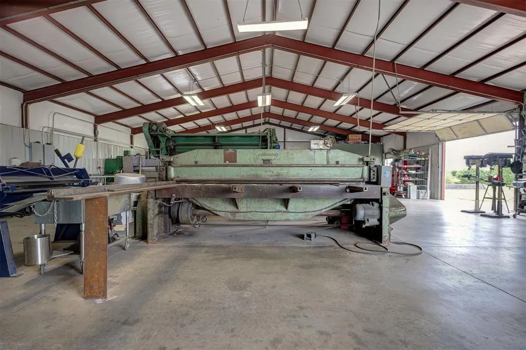 Photo 10 — 1061 S Sara Road, Blanchard, OK 73010