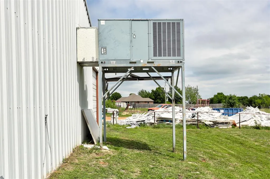 Photo 26 — 1061 S Sara Road, Blanchard, OK 73010