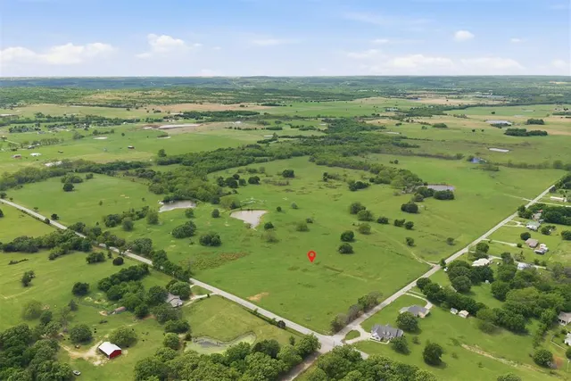 Photo 3 — 001 Chickasaw Trail Road 1, Davis, OK 73030