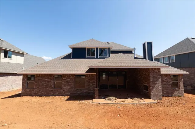 Photo 4 — 3205 Broadmoore Drive, Moore, OK 73160