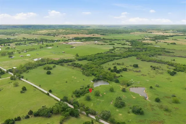 Photo 8 — 002 Chickasaw Trail Road 2, Davis, OK 73030