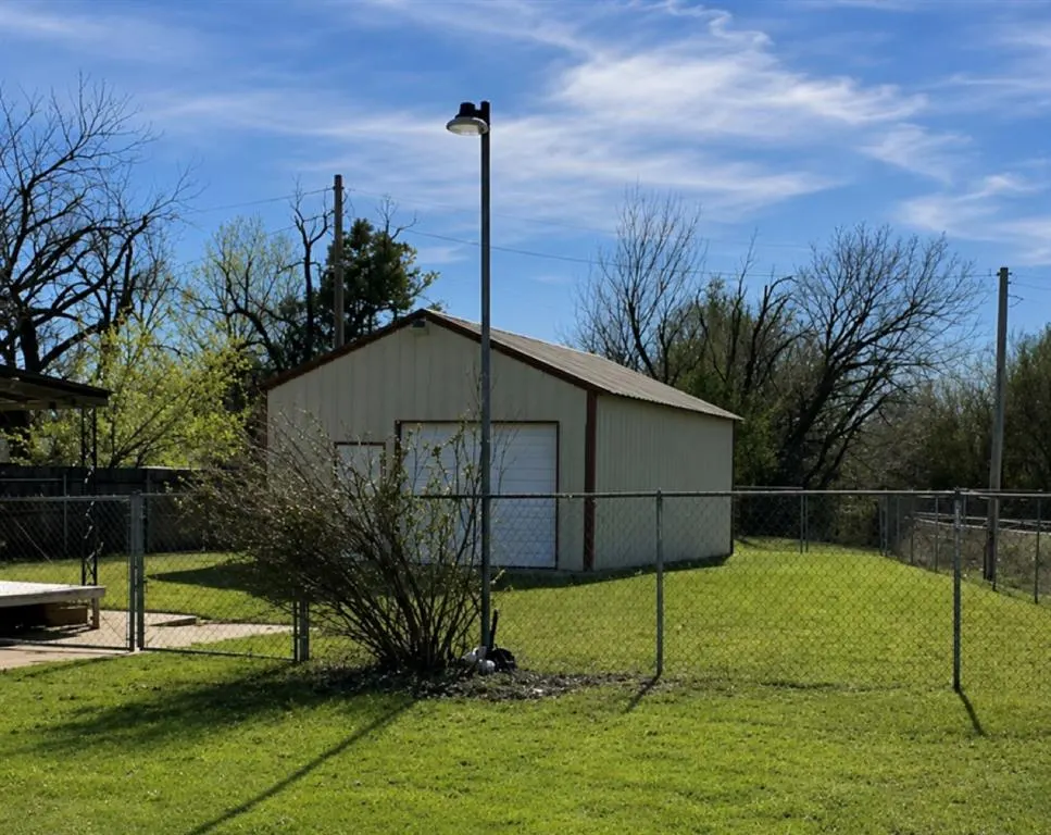 Photo 9 — 2601 S Grand Boulevard, Oklahoma City, OK 73108