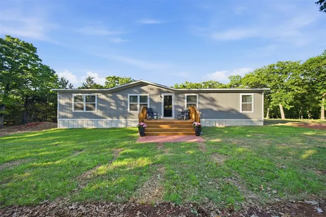 Front exterior — 332664 E Boulders Circle, Wellston, OK 74881
