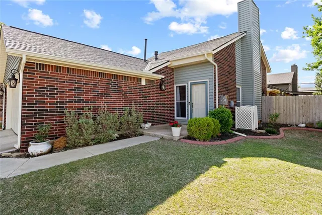 Photo 3 — 2520 Patti Place, Oklahoma City, OK 73120