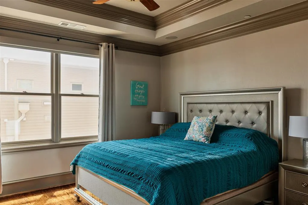 Photo 20 — 422 NE 2nd Street, Oklahoma City, OK 73107