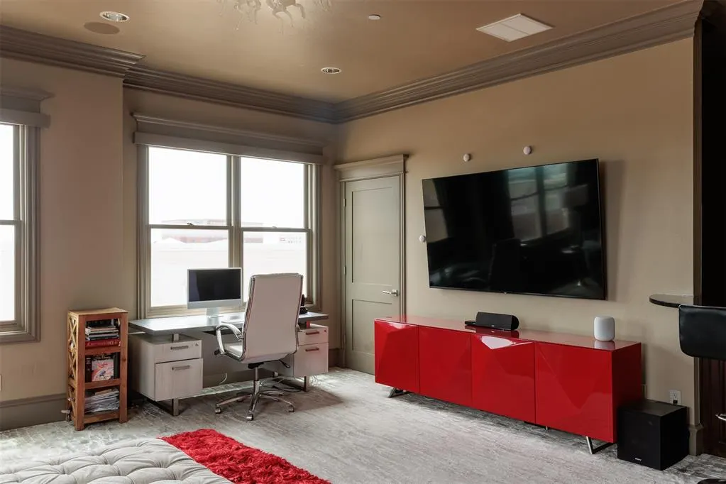 Photo 34 — 422 NE 2nd Street, Oklahoma City, OK 73107