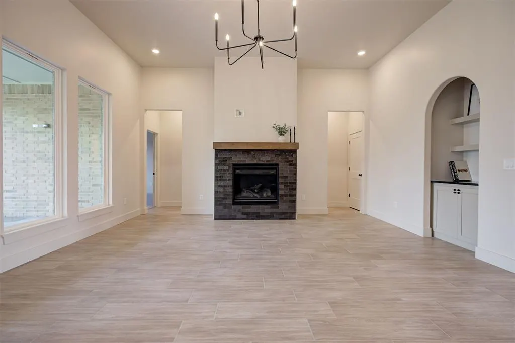 Photo 3 — 10913 NW 31st Terrace, Yukon, OK 73099