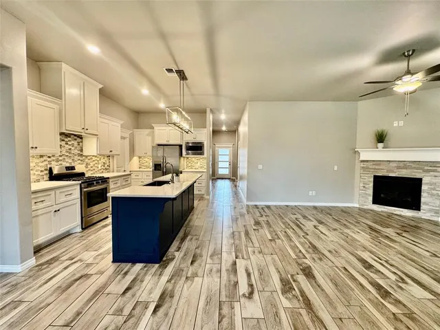 Photo 3 — 5200 White Gold Avenue, Edmond, OK 73034