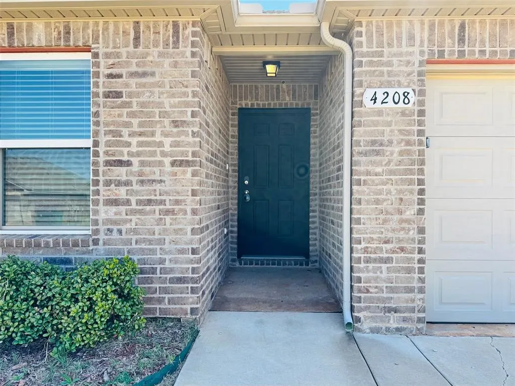 Front exterior — 4208 Umbria Road, Oklahoma City, OK 73179