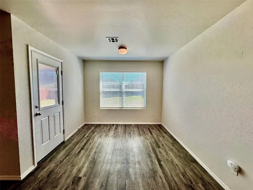 Photo 13 — 4208 Umbria Road, Oklahoma City, OK 73179