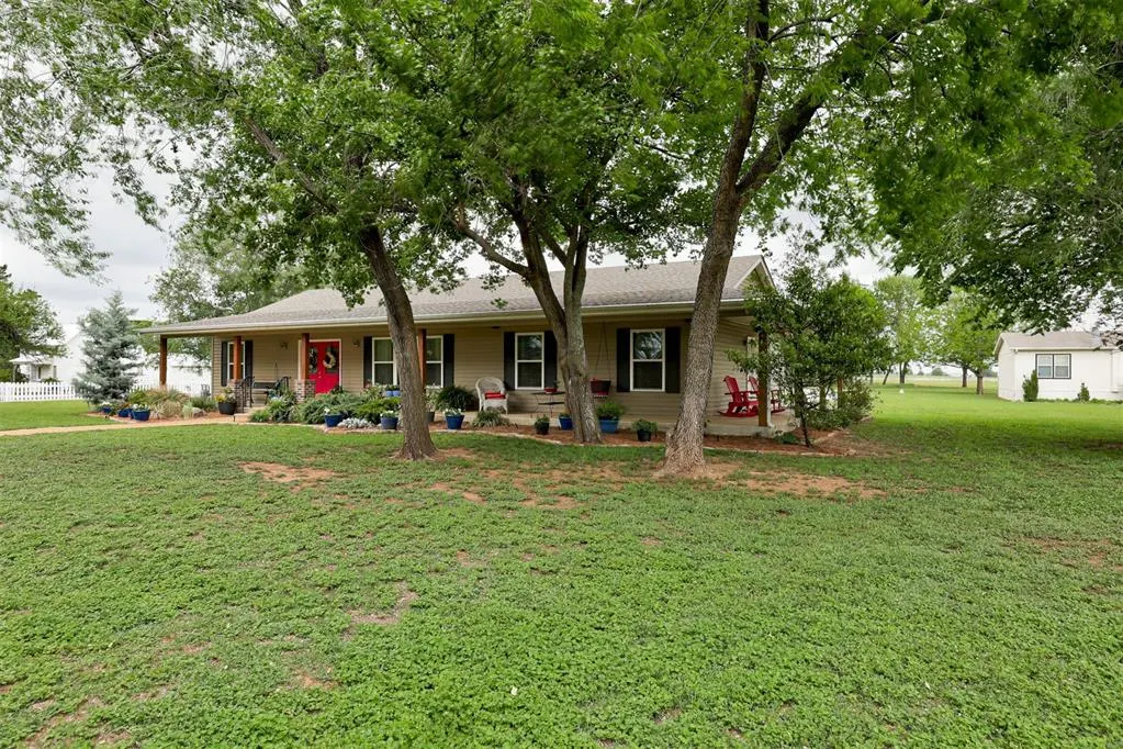 Photo 2 — 7357 SW 134th Street, Oklahoma City, OK 73173