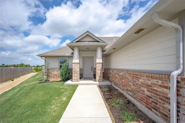 Photo 6 — 1111 NW 12th Street, Newcastle, OK 73065