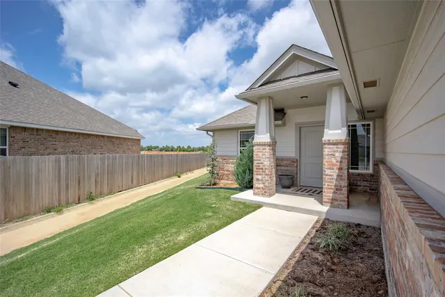 Photo 7 — 1111 NW 12th Street, Newcastle, OK 73065