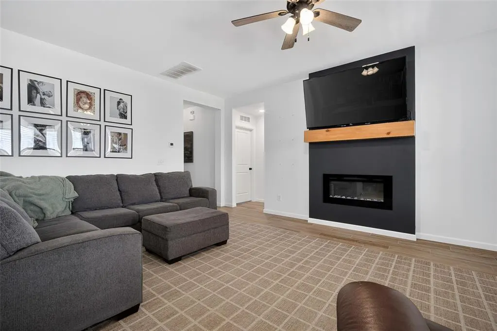 Photo 10 — 1111 NW 12th Street, Newcastle, OK 73065