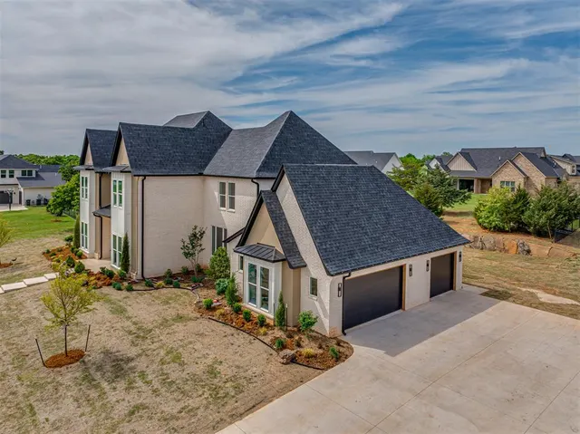 Photo 3 — 361 Old Creek Road, Edmond, OK 73034