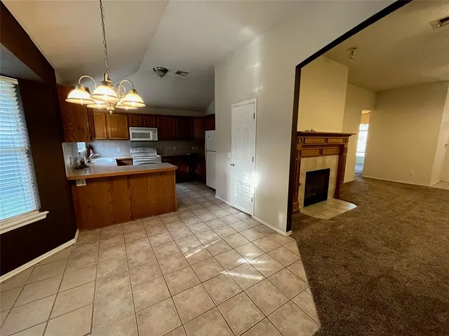 Photo 8 — 2045 Rising Hill Drive, Norman, OK 73071