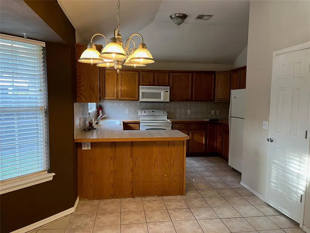 Photo 21 — 2045 Rising Hill Drive, Norman, OK 73071